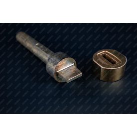 Négyszögletes ringli összeütő 27 × 8 mm